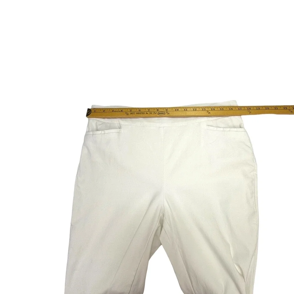Chico's‎ So Slimming Brigitte Ankle Pants 1.5R US 10 White Eyelet Scalloped Crop